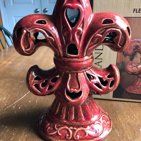 NIB FLEUR DE LIS RED LIGHT, Light included - Picture 10 of 10